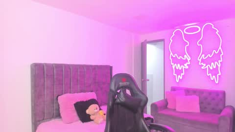 miller_silvana online show from 02-11-26, 12:21