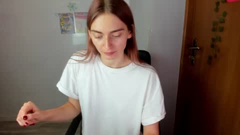 millie_lacroix online show from 06-23-26, 01:42
