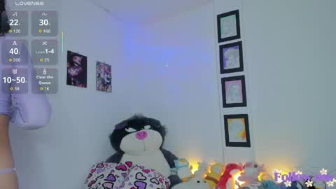 Snapshot of millie_lamar chatting on 04-23-26, 09:06 online show from 04-23-26, 09:06