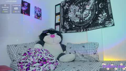 Snapshot of millie_lamar chatting on 05-22-26, 04:56 online show from 05-22-26, 04:56