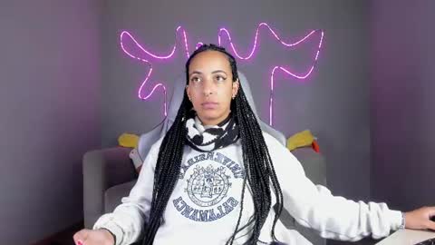 Snapshot of millie_volturi chatting on 06-22-26, 01:08 millie_volturi online show from 06-22-26, 01:08