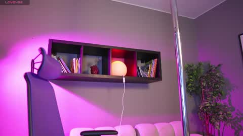 Snapshot of millie_volturi chatting on 07-02-26, 01:06 millie_volturi online show from 07-02-26, 01:06