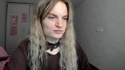 mili-kira online show from 05-09-26, 07:19