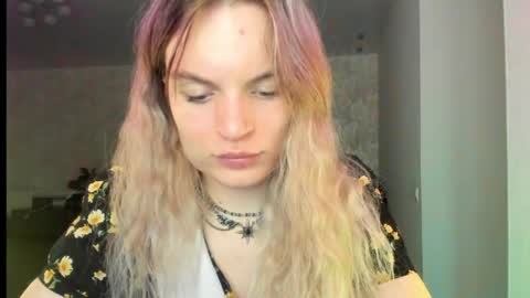 mili-kira online show from 05-16-26, 07:45