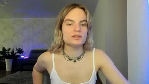 mili-kira online show from 05-27-26, 02:03