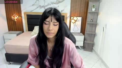 Snapshot of milly_kaft chatting on 05-22-26, 12:22 MILLY online show from 05-22-26, 12:22