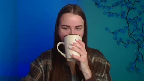 Milly online show from 04-17-26, 05:54