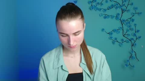 Snapshot of milly_liss chatting on 05-08-26, 05:46 Milly online show from 05-08-26, 05:46