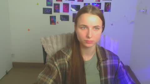 Snapshot of milly_liss chatting on 05-22-26, 06:31 Milly online show from 05-22-26, 06:31