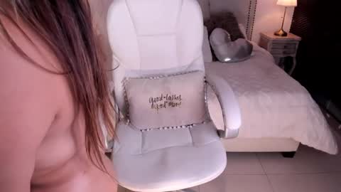 Milena online show from 03-05-26, 12:39