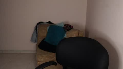 Snapshot of millyx_ chatting on 06-28-26, 05:57 Emily online show from 06-28-26, 05:57