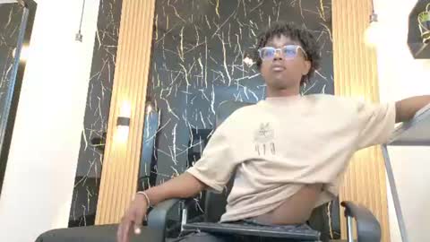 Snapshot of milo_afterdark chatting on 07-15-26, 04:51 MILO online show from 07-15-26, 04:51