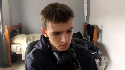Snapshot of miloray_ chatting on 05-15-26, 10:44 Denis online show from 05-15-26, 10:44