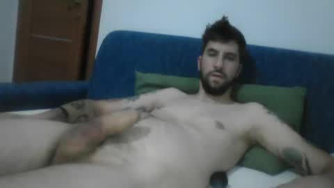 Snapshot of milten1987 chatting on 06-20-26, 12:25 milten1987 online show from 06-20-26, 12:25