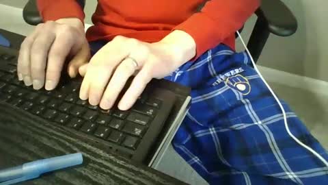 milwaukeebadger24 online show from 02-28-25, 10:50