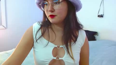 Snapshot of mily_baker chatting on 12-12-24, 10:09 mily_baker online show from 12-12-24, 10:09