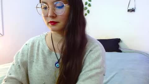 Snapshot of mily_baker chatting on 01-07-25, 10:30 mily_baker online show from 01-07-25, 10:30