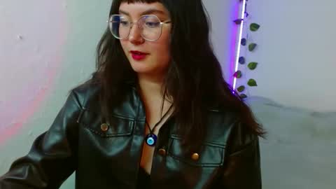 Snapshot of mily_baker chatting on 02-15-25, 11:36 mily_baker online show from 02-15-25, 11:36