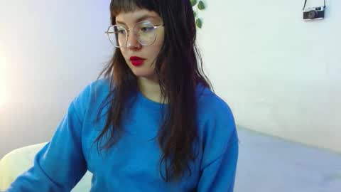 Snapshot of mily_baker chatting on 03-11-25, 09:15 mily_baker online show from 03-11-25, 09:15