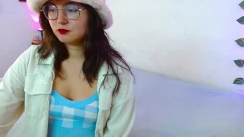 Snapshot of mily_baker chatting on 07-10-26, 09:39 mily_baker online show from 07-10-26, 09:39