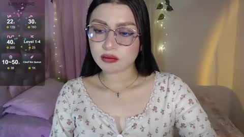 Snapshot of mily_thomson_b chatting on 07-11-26, 03:09 Mily online show from 07-11-26, 03:09