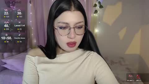 Snapshot of mily_thomson_b chatting on 07-12-26, 11:51 Mily online show from 07-12-26, 11:51