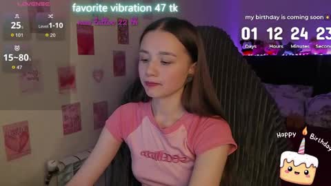 Snapshot of milyamess chatting on 04-23-26, 08:35 Emily online show from 04-23-26, 08:35