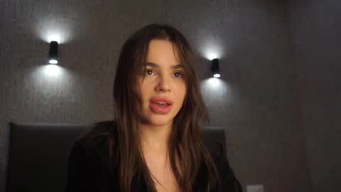 Snapshot of milyyclaars chatting on 02-06-26, 01:25 Linda online show from 02-06-26, 01:25