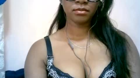 Snapshot of mimie32 chatting on 07-01-26, 09:22 mimie32 online show from 07-01-26, 09:22