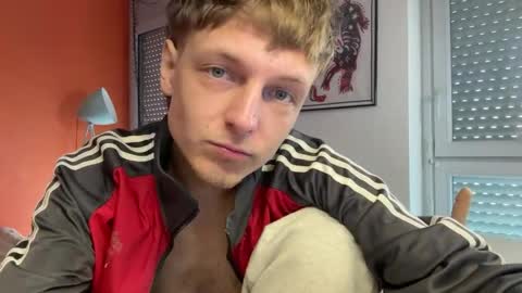 mimiro12 online show from 04-11-26, 12:31