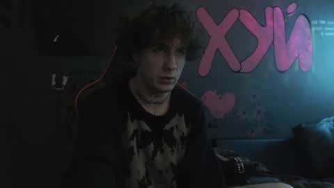 Max online show from 10-22-25, 04:24