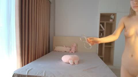 Mina online show from 05-23-26, 02:50