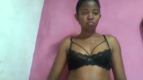 minachocolate online show from 05-04-26, 02:24
