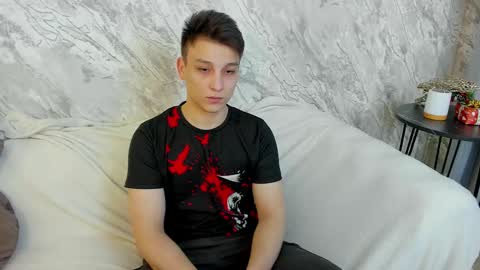 minato_kono online show from 01-22-25, 12:06