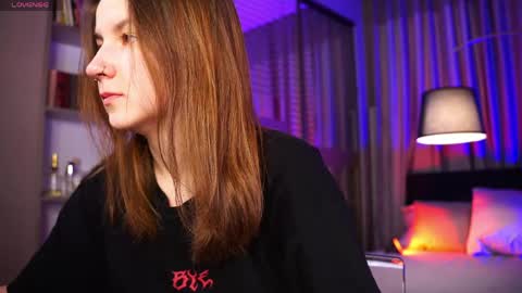 Frances  Next streams Thu Fri Sat 8am -  4pm GMT3 online show from 03-28-26, 05:40