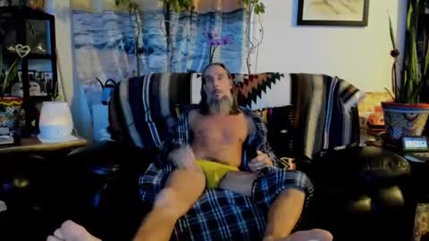 Snapshot of mindphuk chatting on 03-04-25, 05:32 mindphuk online show from 03-04-25, 05:32