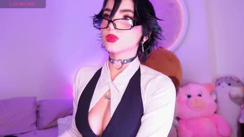 My name is Fer Nice to meet you  give it a thumbs up please its important online show from 02-18-26, 02:51