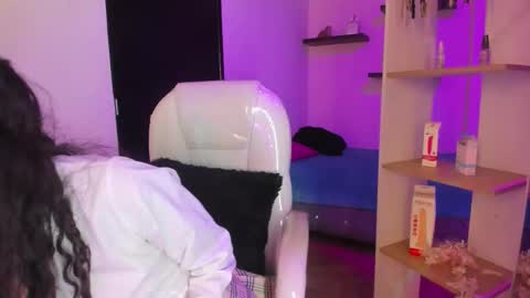 Snapshot of miniadelf chatting on 02-11-26, 08:14 miniadelf online show from 02-11-26, 08:14