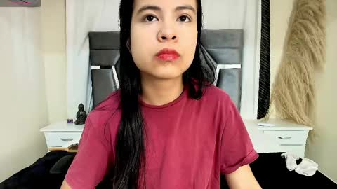 minilove_01 online show from 05-29-26, 12:03