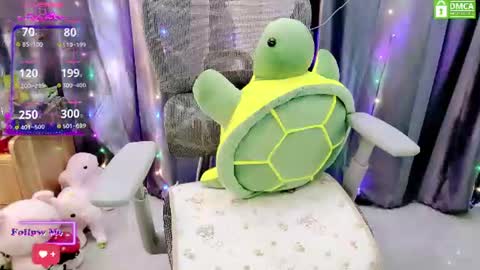 Snapshot of minina_18 chatting on 08-09-26, 05:12 minina_18 online show from 08-09-26, 05:12