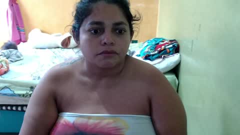 Snapshot of minnie_bbw69 chatting on 05-14-26, 11:06 Andrea online show from 05-14-26, 11:06