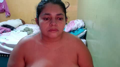 Snapshot of minnie_bbw69 chatting on 05-19-26, 11:05 Andrea online show from 05-19-26, 11:05