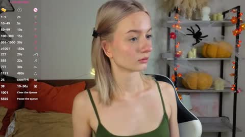 Mary  is here 3 My favorite patterns 77143222321Try my private online show from 11-06-25, 11:15