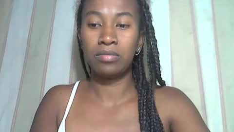 minouch211907 online show from 02-01-26, 05:00