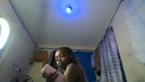 Snapshot of minty2003 chatting on 07-20-26, 06:43 minty2003 online show from 07-20-26, 06:43
