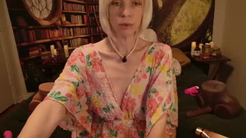 Snapshot of minxtessarae chatting on 06-23-26, 03:26 Tessa Rae online show from 06-23-26, 03:26
