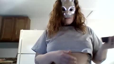 Snapshot of minxxx34 chatting on 02-04-26, 10:15 minxxx34 online show from 02-04-26, 10:15