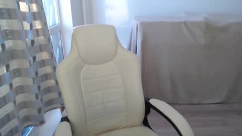 mira_g online show from 02-06-26, 12:41