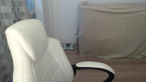 mira_g online show from 02-11-26, 02:33