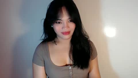 Snapshot of mira_luna222 chatting on 01-06-25, 10:46 Mira Bella online show from 01-06-25, 10:46